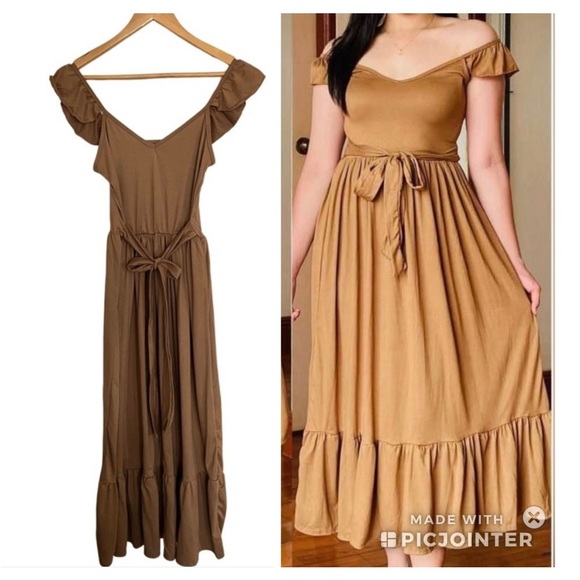 Dresses & Skirts - Maxi Dress with Ruffle Sleeves